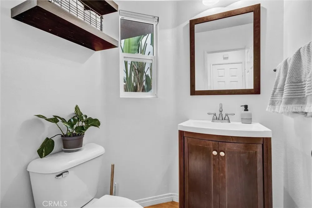 1172 Davis Placentia, CA 92870