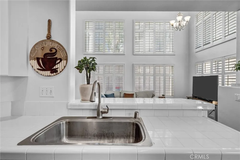 1172 Davis Placentia, CA 92870