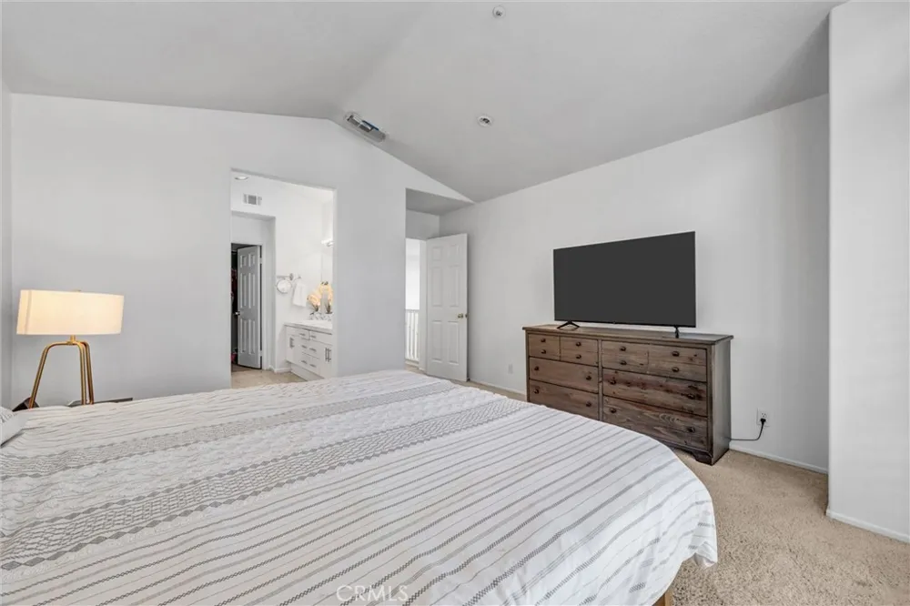 1172 Davis Placentia, CA 92870