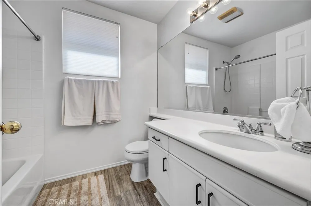1172 Davis Placentia, CA 92870