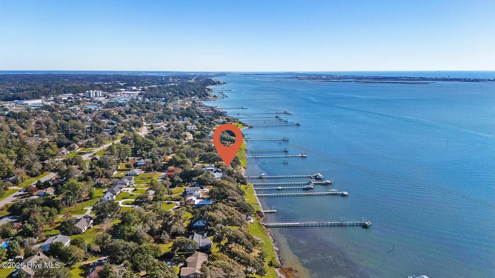 5005 Holly Lane Morehead City, NC 28557