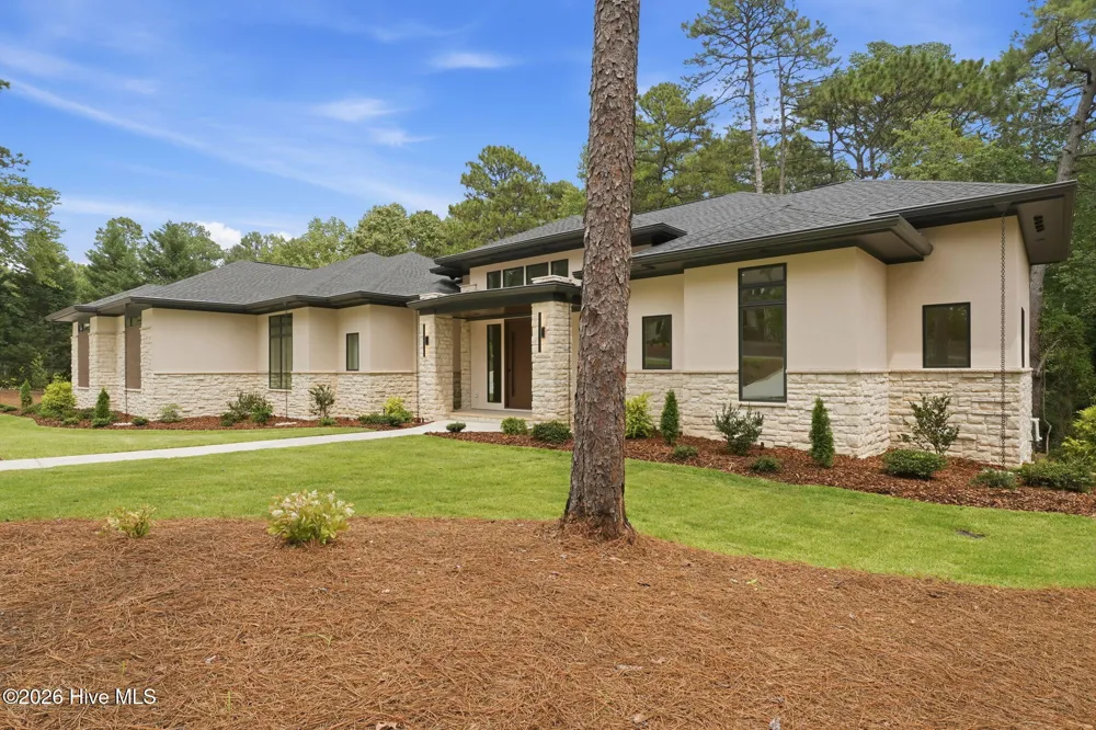 35 Woodenbridge Lane Pinehurst, NC 28374
