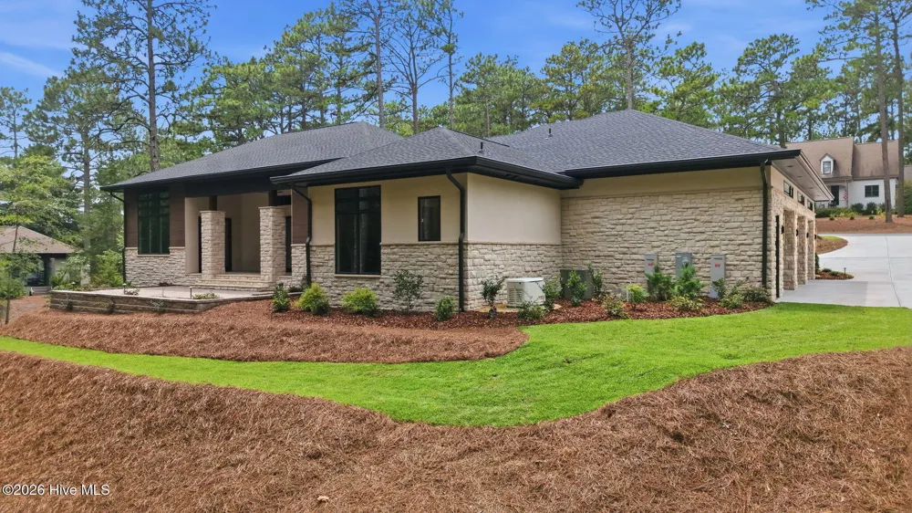 35 Woodenbridge Lane Pinehurst, NC 28374
