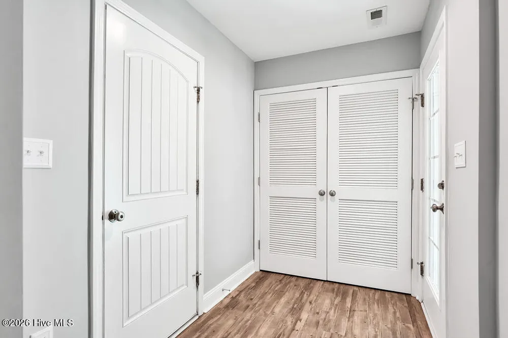 127 NE 15th St Oak Island, NC 28465