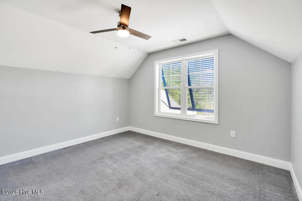 127 NE 15th St Oak Island, NC 28465