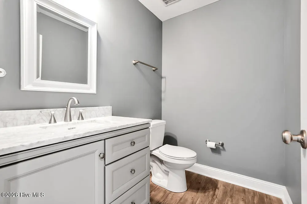 127 NE 15th St Oak Island, NC 28465