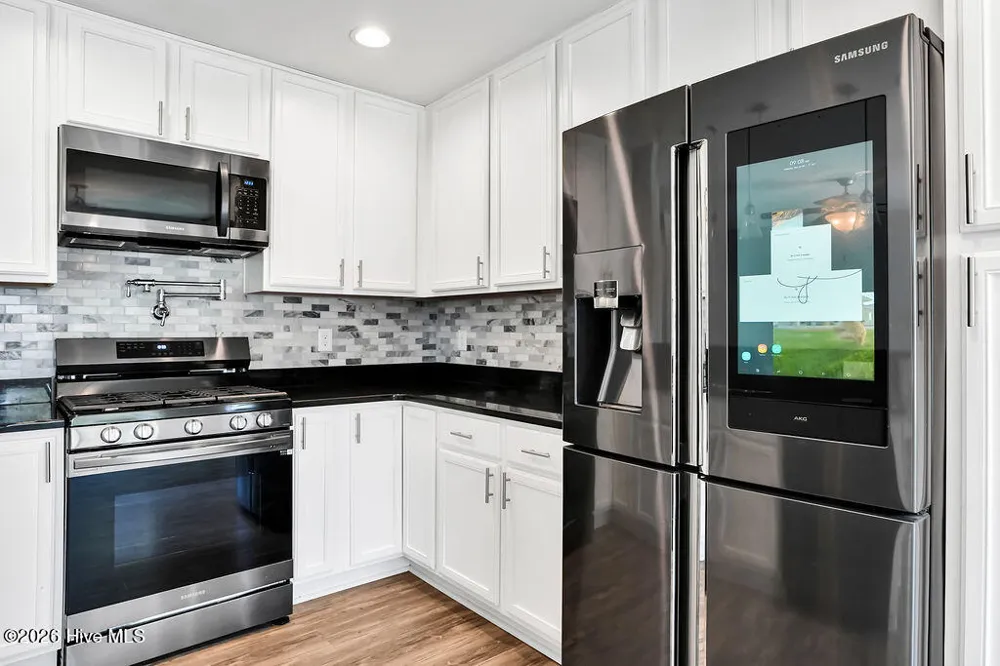 127 NE 15th St Oak Island, NC 28465