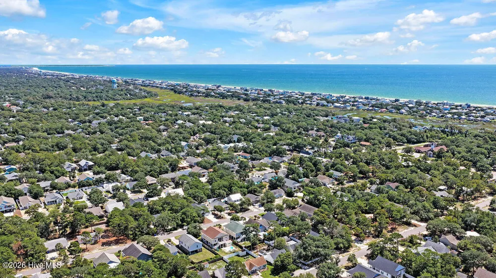 127 NE 15th St Oak Island, NC 28465