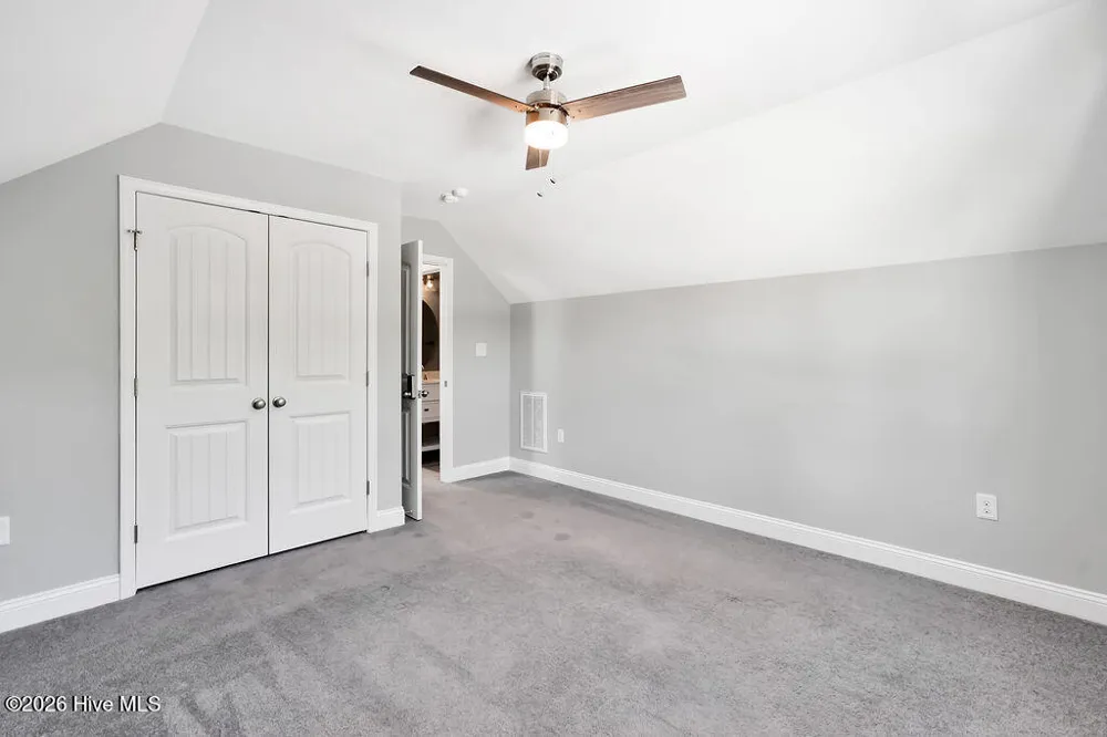 127 NE 15th St Oak Island, NC 28465