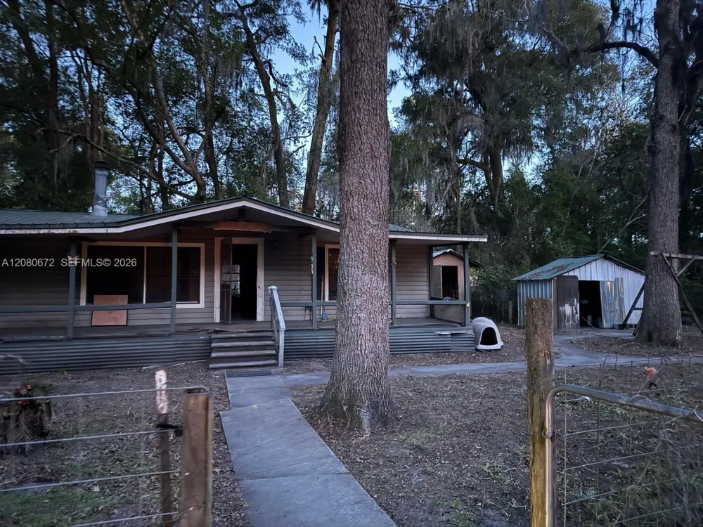2212 NE Washington ST Other City - In The State Of Florida, FL 32055