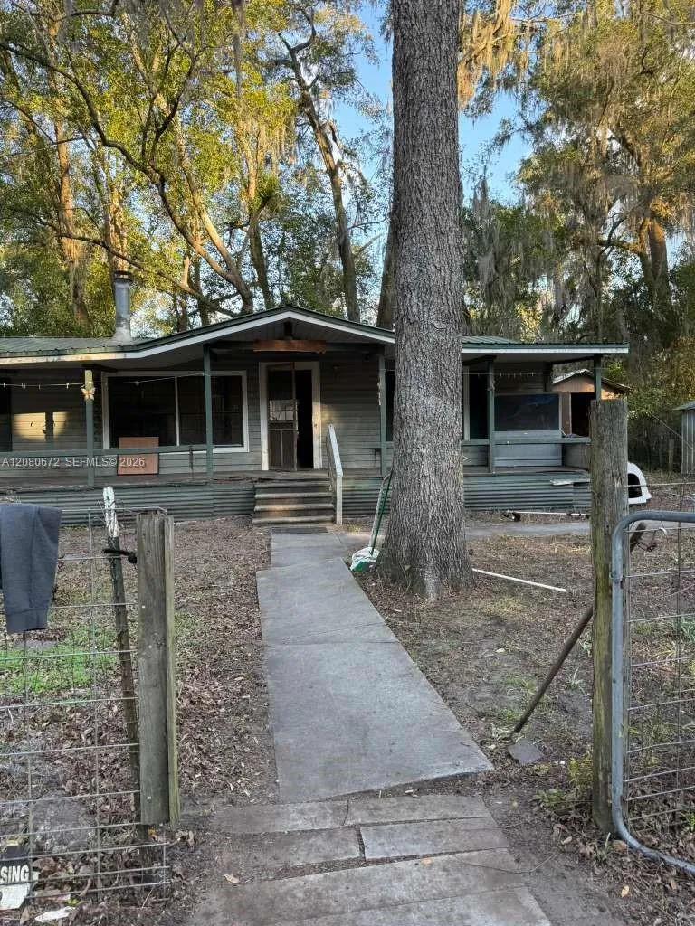 2212 NE Washington ST Other City - In The State Of Florida, FL 32055