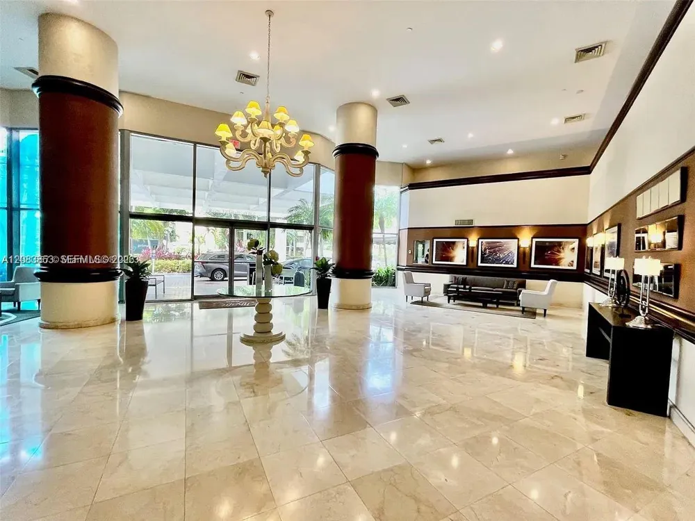 3400 NE 192nd St #PH7 Aventura, FL 33180