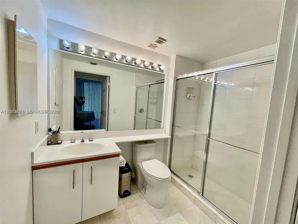 3400 NE 192nd St #PH7 Aventura, FL 33180