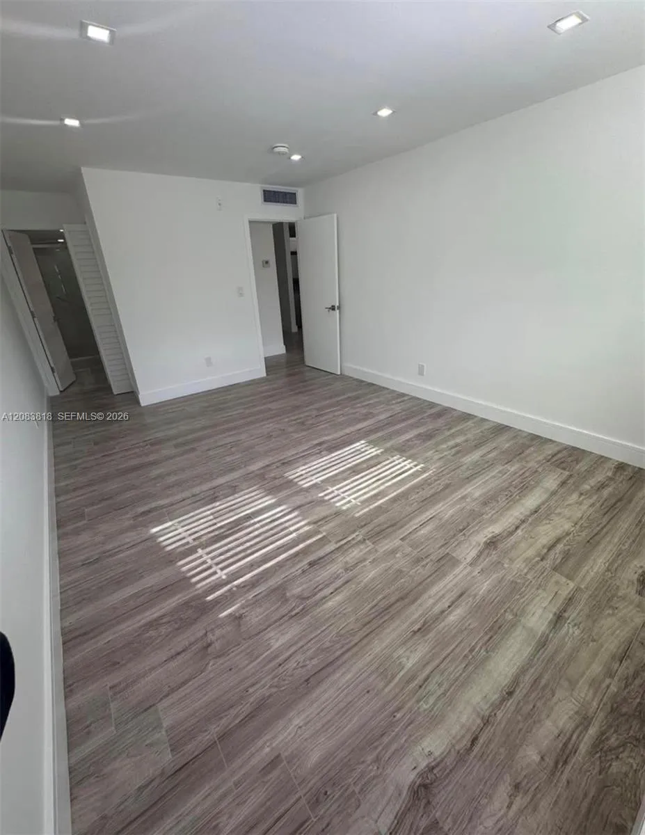 15201 NE 6th Ave #C210 Miami, FL 33162