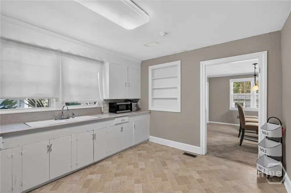 412 Lawton Avenue Savannah, GA 31404