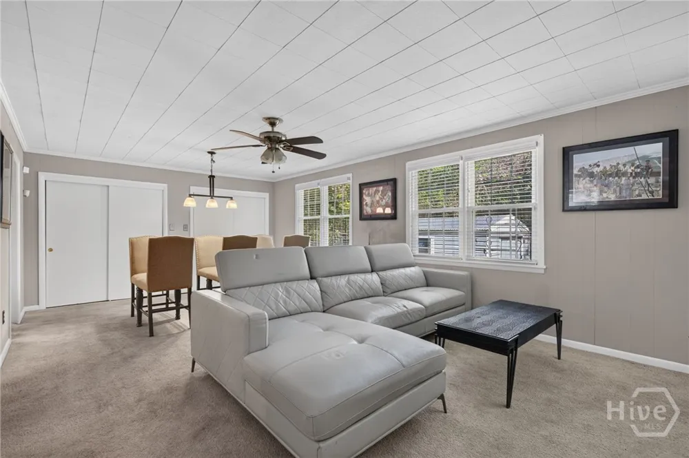 412 Lawton Avenue Savannah, GA 31404