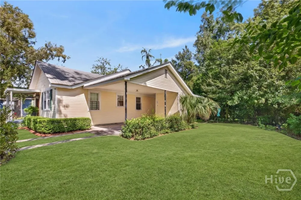 412 Lawton Avenue Savannah, GA 31404