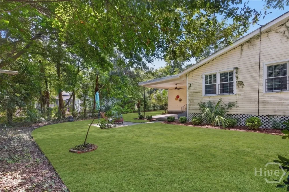 412 Lawton Avenue Savannah, GA 31404