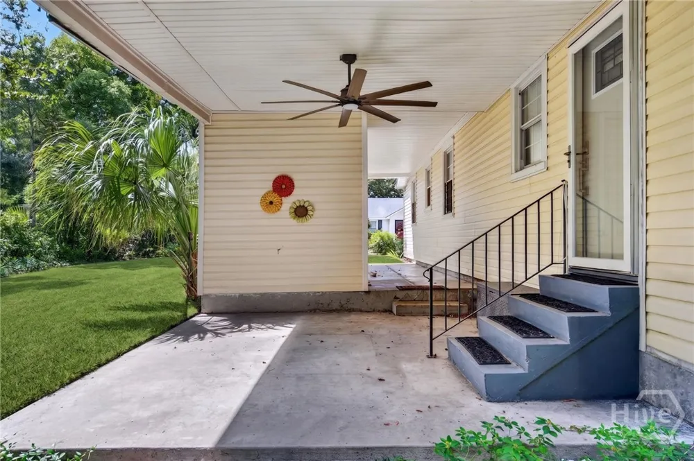 412 Lawton Avenue Savannah, GA 31404
