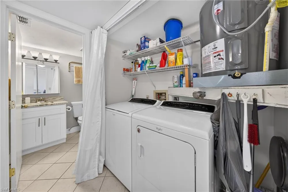 4719 SE 17th Place #103 Cape Coral, FL 33904