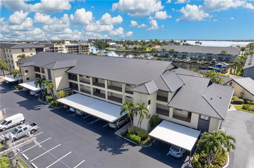 4719 SE 17th Place #103 Cape Coral, FL 33904