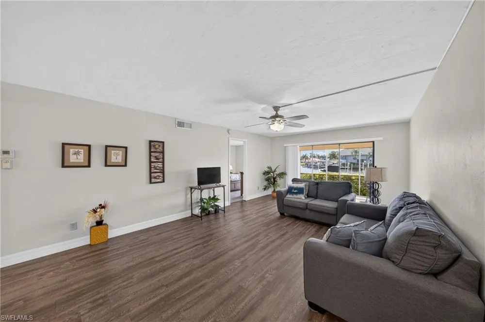 4719 SE 17th Place #103 Cape Coral, FL 33904