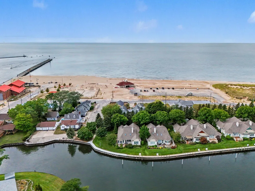 1 Harbor Point Lane Manistee City, MI 49660