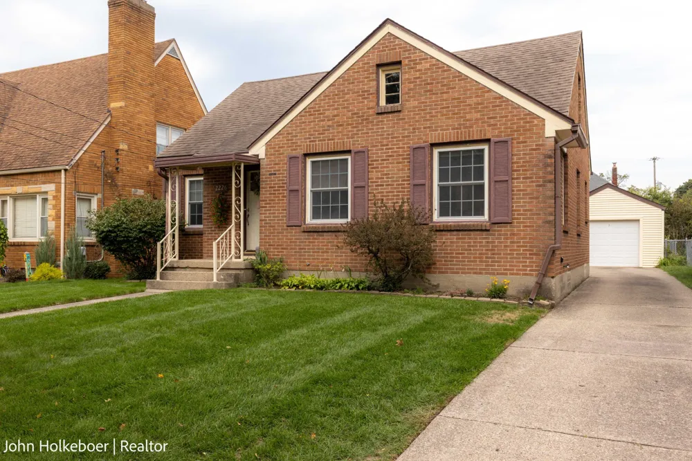 2226 College Avenue SE Grand Rapids City, MI 49507