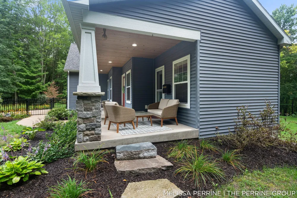 12125 Cherry Creek Ridge NE Vergennes Township, MI 49331