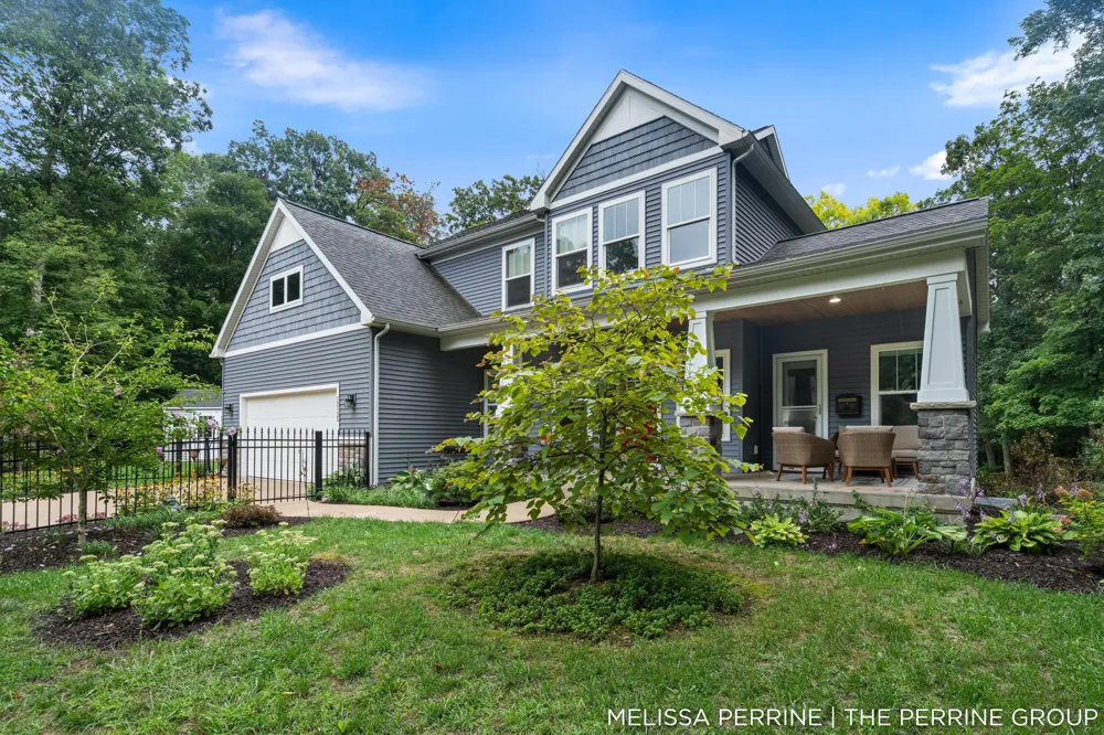 12125 Cherry Creek Ridge NE Vergennes Township, MI 49331