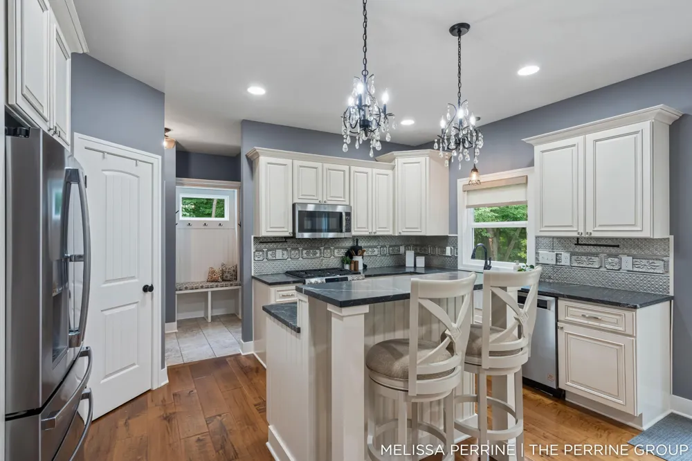 12125 Cherry Creek Ridge NE Vergennes Township, MI 49331