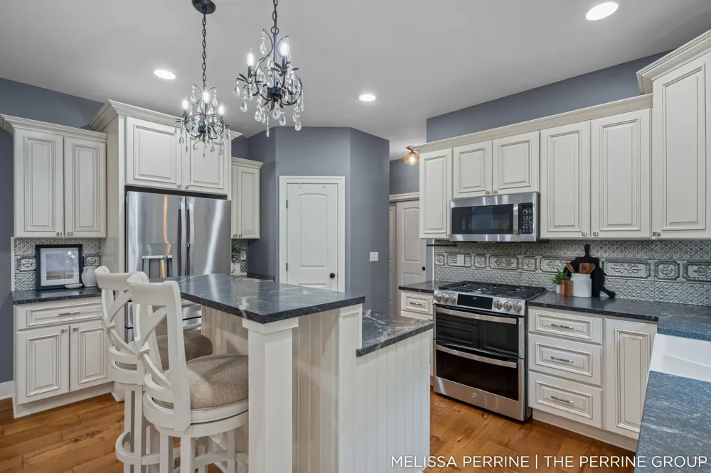 12125 Cherry Creek Ridge NE Vergennes Township, MI 49331