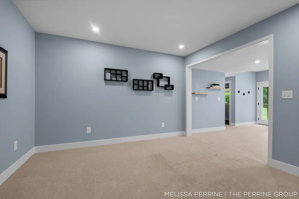 12125 Cherry Creek Ridge NE Vergennes Township, MI 49331