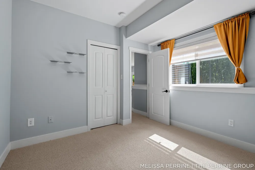 12125 Cherry Creek Ridge NE Vergennes Township, MI 49331