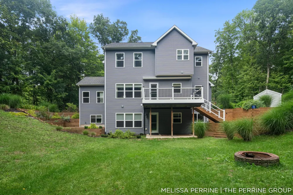 12125 Cherry Creek Ridge NE Vergennes Township, MI 49331
