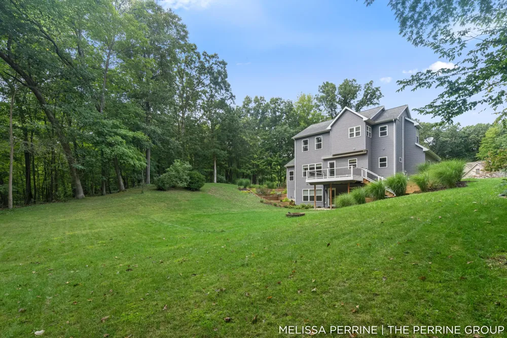 12125 Cherry Creek Ridge NE Vergennes Township, MI 49331