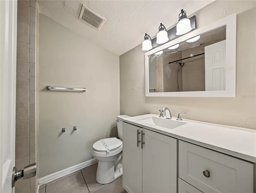 1708 6TH AVENUE E Bradenton, FL 34208