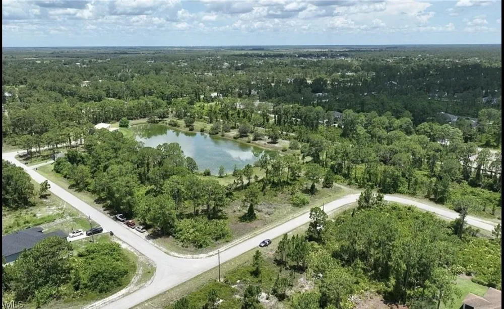 733 AZURE AVENUE Lehigh Acres, FL 33974