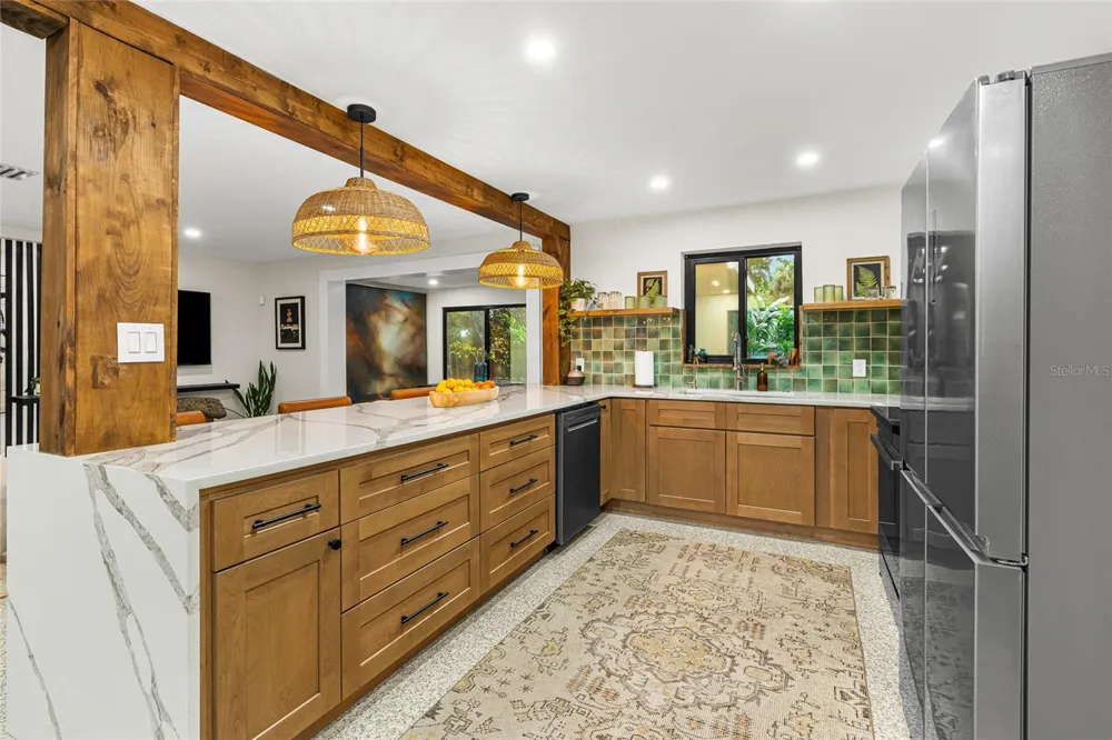 2410 VALENCIA DRIVE Sarasota, FL 34239