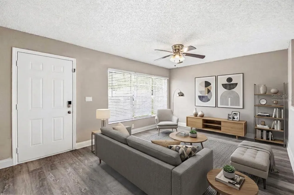 1616 27TH AVENUE E Bradenton, FL 34208