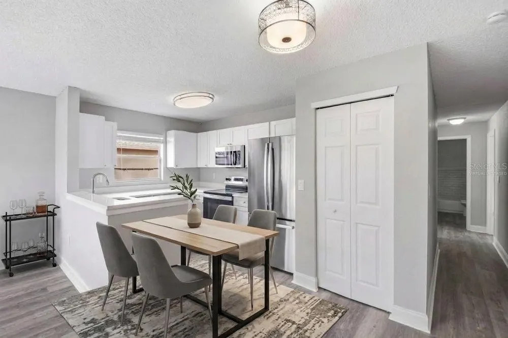 1616 27TH AVENUE E Bradenton, FL 34208