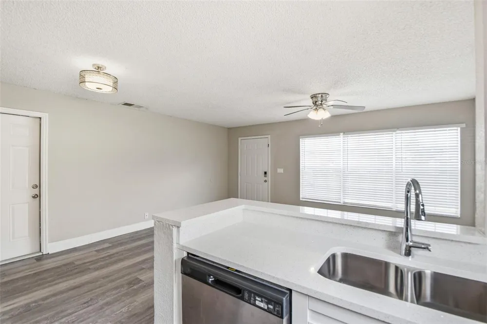 1616 27TH AVENUE E Bradenton, FL 34208