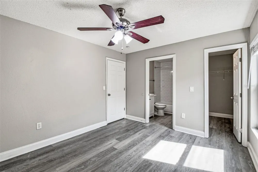 1616 27TH AVENUE E Bradenton, FL 34208