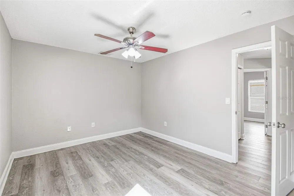 1616 27TH AVENUE E Bradenton, FL 34208