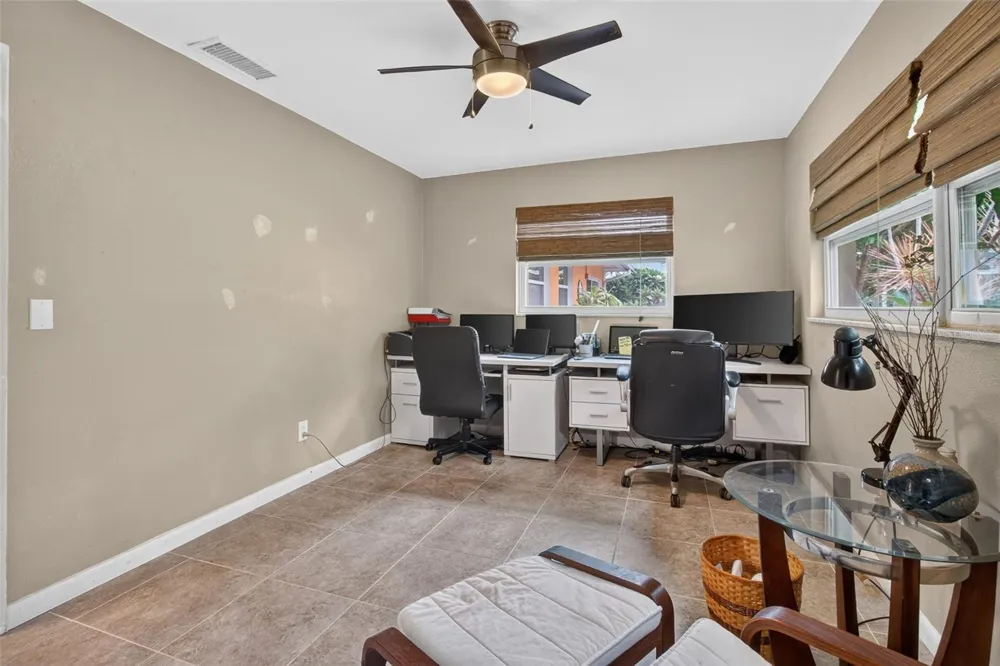 11420 OVAL DRIVE W Largo, FL 33774