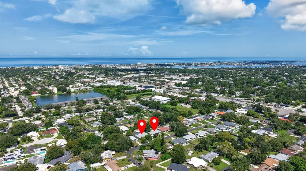 11420 OVAL DRIVE W Largo, FL 33774