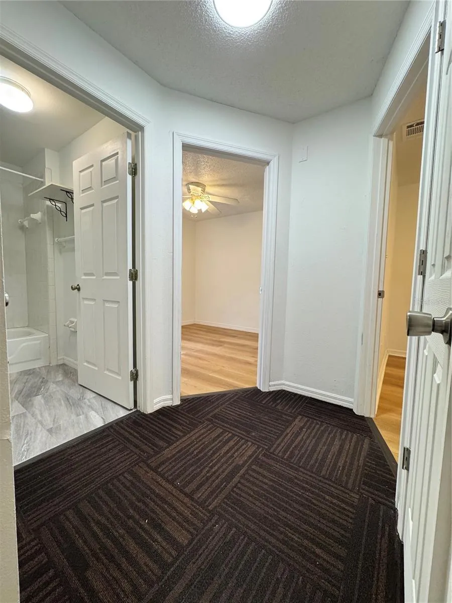 215 PINEHURST DRIVE Auburndale, FL 33823