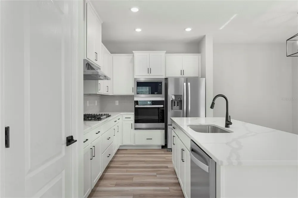 7673 SOMERSWORTH DRIVE Kissimmee, FL 34747