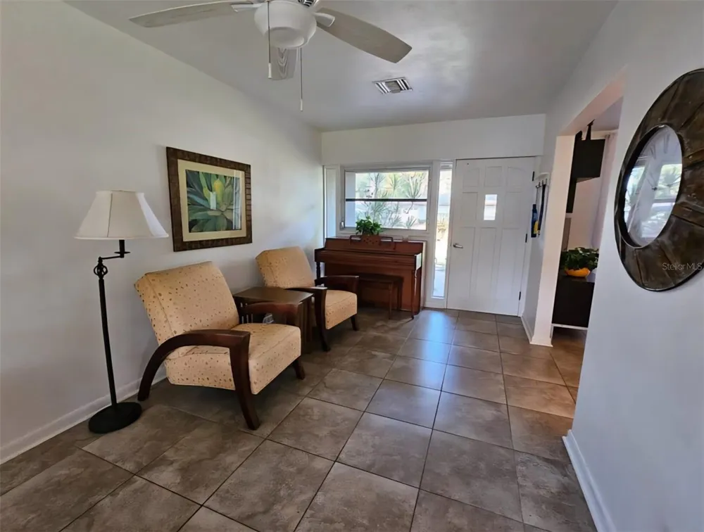 11598 OVAL DRIVE W Largo, FL 33774
