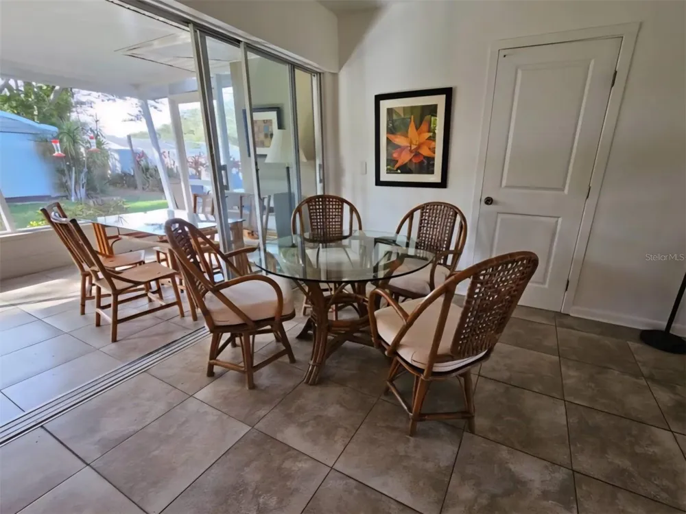 11598 OVAL DRIVE W Largo, FL 33774